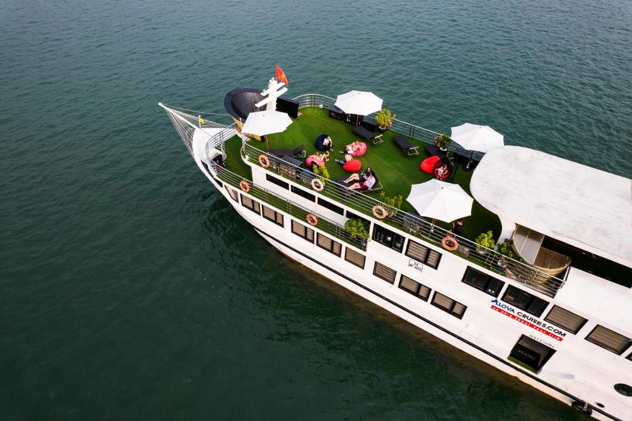 Cat Ba Ocean Cruise Hotel Ha Long Exterior photo